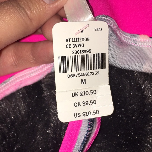 Victoria's Secret Pink Low Rise Thong - Picture 4 of 4